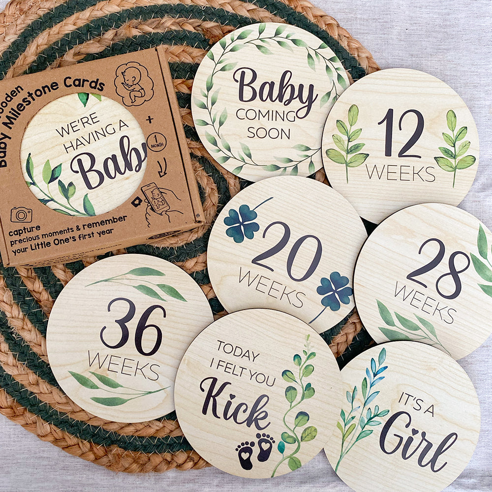 Wooden Pregnancy Milestone Cards - Green Leaves