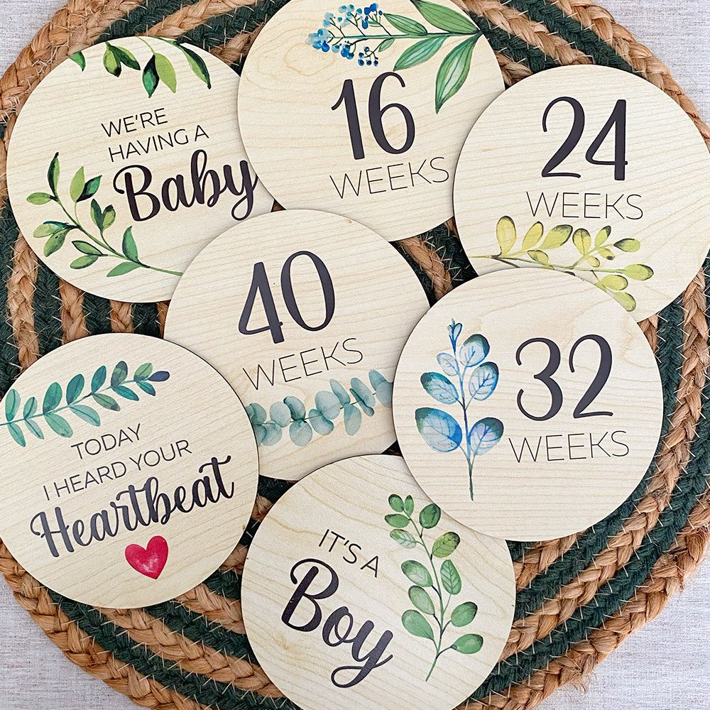 Wooden Pregnancy Milestone Cards - Green Leaves